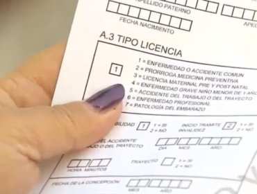 Gobierno anuncia sumarios y que recurrirá al CDE tras informe de Contraloría por licencias médicas