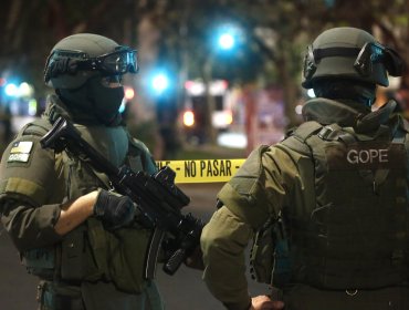 Artefacto explosivo fue detonado en el frontis del edificio de un laboratorio en Providencia