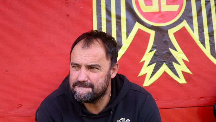 La respuesta del director técnico de Unión Española sobre posible salida del club tras goleada