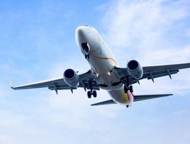 Estados Unidos deportó este jueves a 44 chilenos que se encontraban en condición irregular