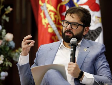 Presidente de la Cámara de Diputados envía carta a Boric acusando "agravio institucional" en gira por Asia