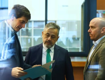 Bancada RN ingresa denuncia a Fiscalía por viajes de funcionarios públicos con licencias médicas