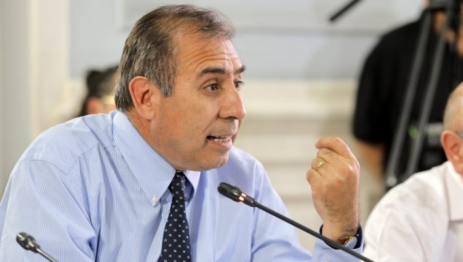Jefe de bancada de la UDI: "Tenemos que llegar al centro sin descuidar al votante de derecha"