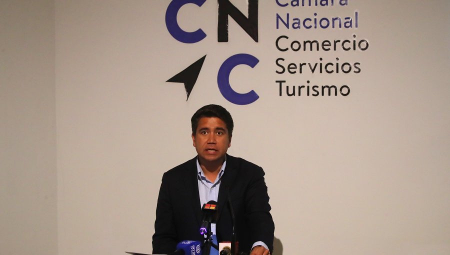 José Pakomio asume segundo período al mando de la CNC: combate al comercio ilegal "seguirá siendo nuestra prioridad"