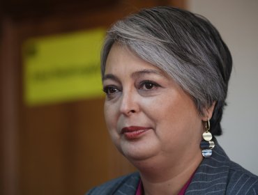 Jara ante polémica por licencia de Barraza afirma que "tendrá que someterse a la misma vara y estándar que todos"