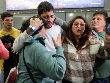 Llegaron al país los 45 chilenos deportados de EE.UU.: "Es una persecución al migrante"