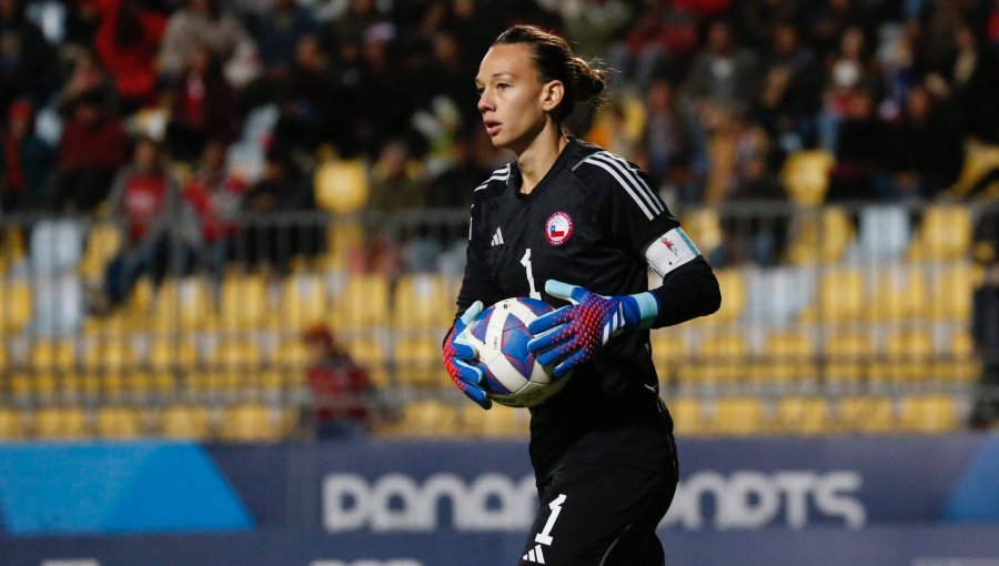 Christiane Endler se encuentra en el top ten de las mejores arqueras de la historia del fútbol femenino