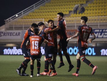 El "matagigantes" D. Limache derrota a la U y le impide alcanzar el liderato de la Liga de Primera