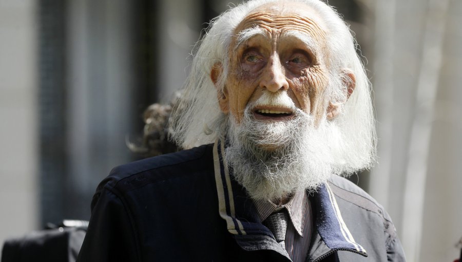 A los 98 años murió Gastón Soublette, premio nacional de Humanidades 2023