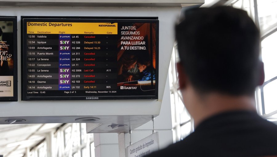 Evacúan vuelo Santiago-Calama por aviso de bomba por parte de pasajero: se descartó la presencia de explosivos