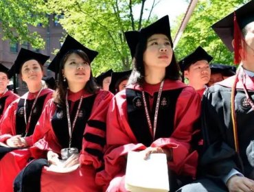 Gobierno de Trump ordena a embajadas de EE.UU. suspender entrevistas para los visados de estudiantes extranjeros
