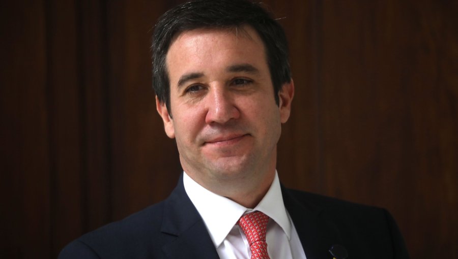 Presidente de la UDI por proyecto de aborto acusa que "la izquierda saca este típico comodín cuando están complicados"