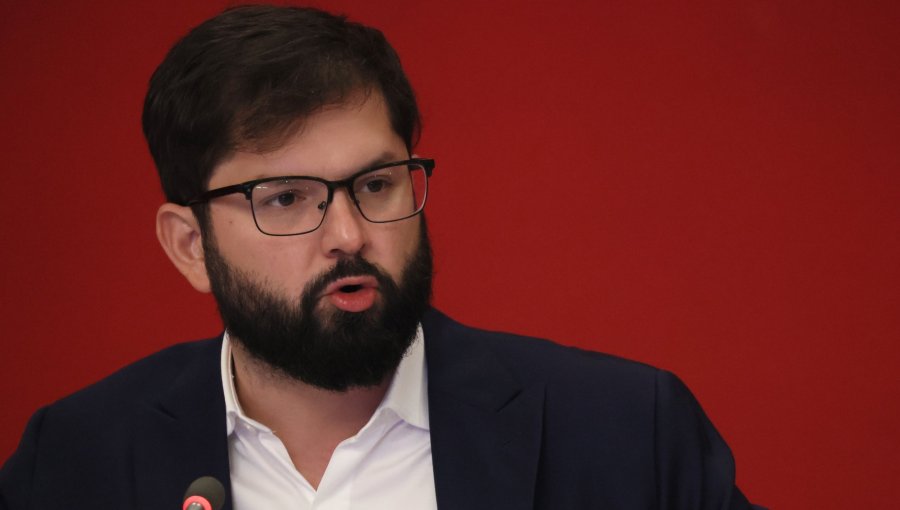 Presidente Boric dice que "sin excepciones" todo funcionario de Gobierno será sumariado si mal utilizó licencias médicas