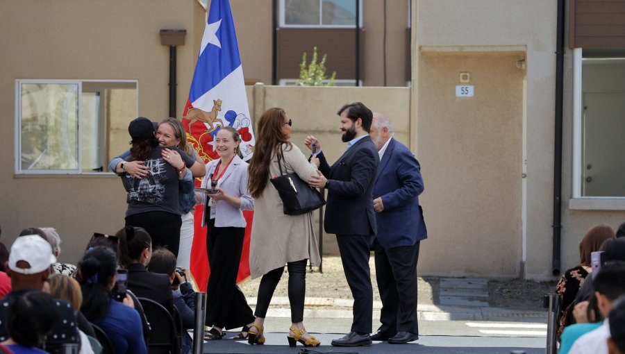 Ministro Montes por promesa de 260 mil nuevas viviendas: "Creemos que podemos cumplirlo"
