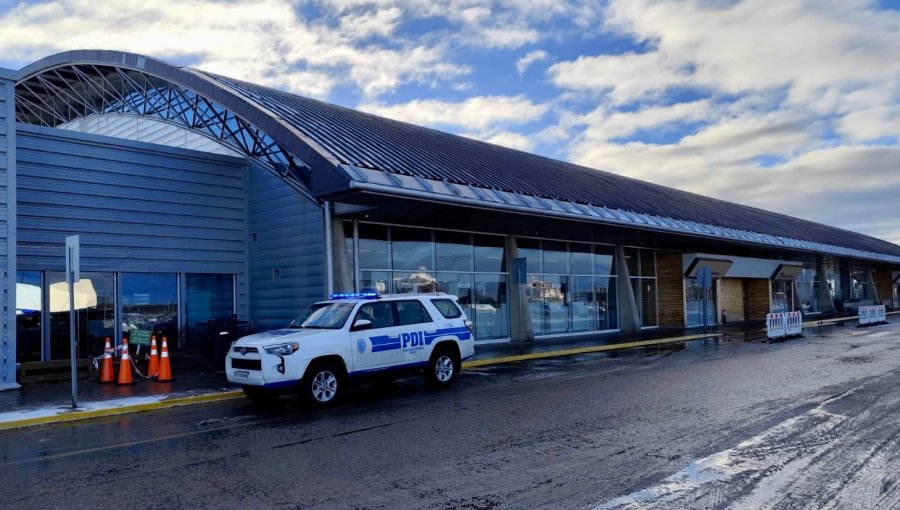 Adulto mayor murió en pleno vuelo de Santiago a Punta Arenas: se descartó la participación de terceras personas en su deceso