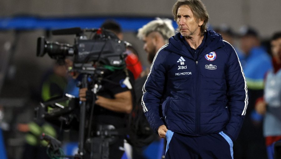 Ricardo Gareca dice "entender" las críticas a la nómina de la Roja y afirma que "son gustos nuestros"
