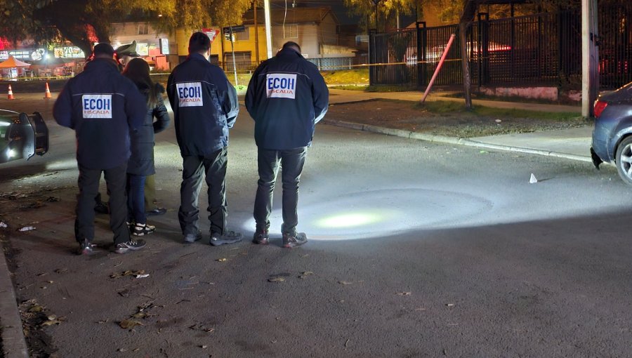 Hombre que llegó armado a un taller mecánico de Conchalí falleció luego que le arrebataran la pistola y le dispararan