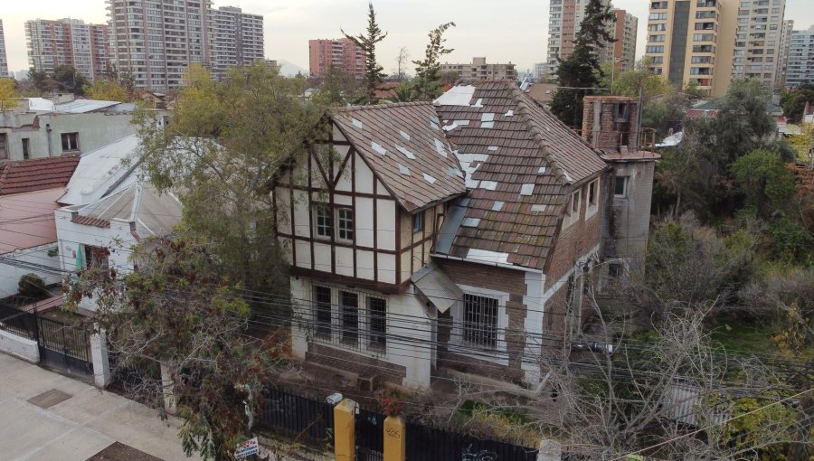 Casa que querría el Presidente Boric en San Miguel tiene prohibición de venta por estar hipotecada