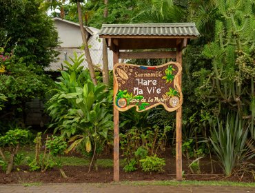 Refuerzan apoyo a mujeres de Rapa Nui con la instalación de programas del SernamEG para prevenir y abordar las violencias de género