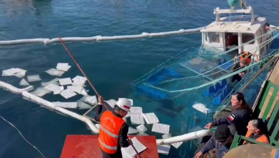 Armada activó operativo de emergencia por lancha que comenzó a hundirse tras colisionar en el muelle Prat de Valparaíso