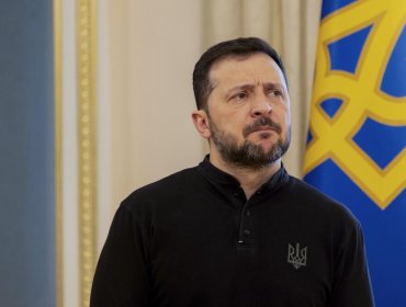 Zelenski asegura que paz justa y duradera "solo será posible con la salida de Putin"