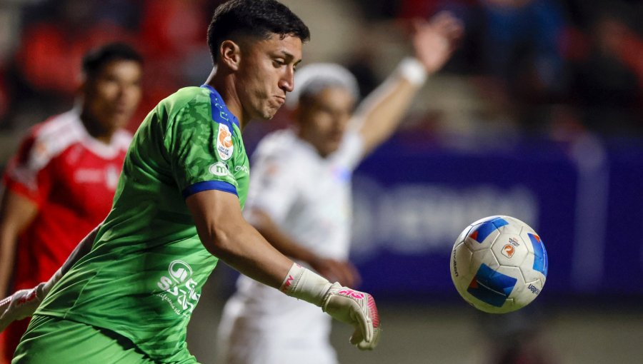 Jorge Peña advierte a Colo-Colo y afirma que U. La Calera "no es un equipo que especule"