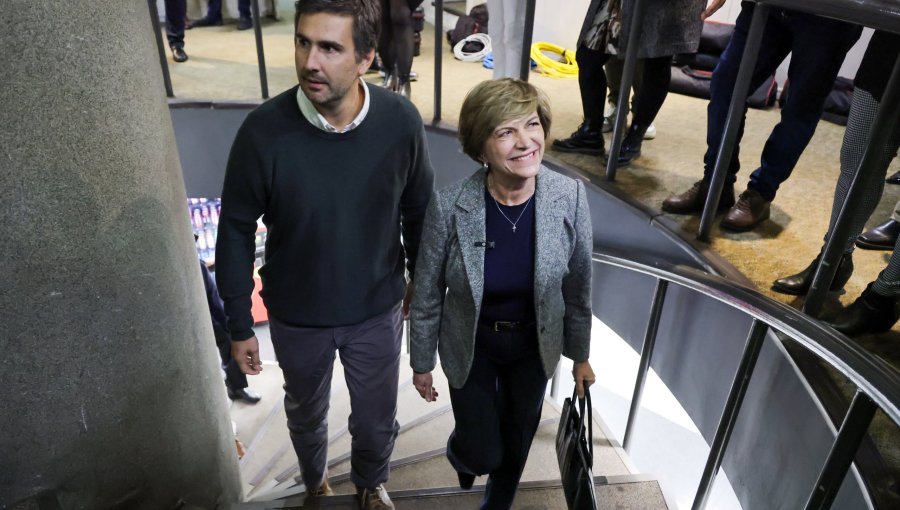 Comando de Matthei pide a la izquierda "no entrar en desesperación" tras acusación de Winter