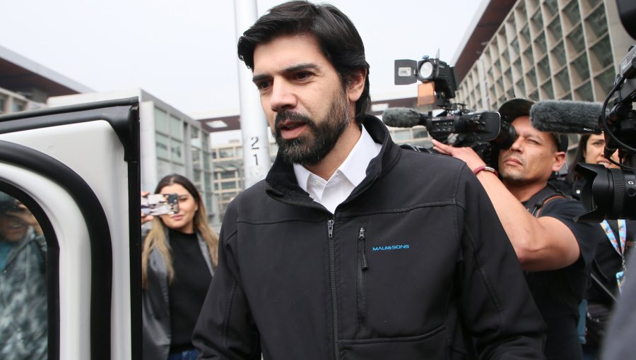 CDE se querella contra diputado Joaquín Lavín por presunta malversación de fondos públicos