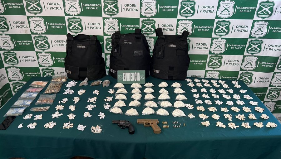 Operativo del plan «Calles Sin Violencia» deja seis detenidos por tráfico y tenencia ilegal de armas en Cartagena y San Antonio