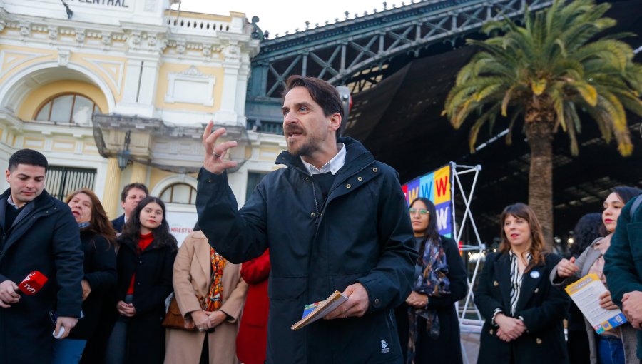 Winter acusa a Matthei de hacer campaña en plazos “ilegales” y solicitó a Servel “que haga su trabajo”