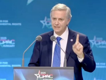 José Antonio Kast detalla en Hungria su plan contra inmigrantes ilegales: "Los vamos a detener y a expulsar, cueste lo que cueste"