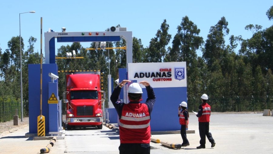Millonaria inversión permitirá a Aduanas modernizar Portal Escáner y equipos de fiscalización en Valparaíso y otras regiones