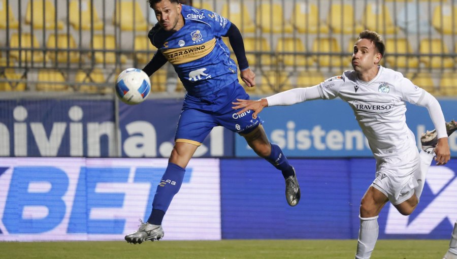 Audax Italiano empató ante Everton y ahora comparte la cima del torneo