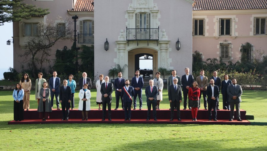 Gabinete y Presidente Boric participaron de la tradicional fotografía en Cerro Castillo