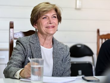 Encuesta Pulso Ciudadano: Evelyn Matthei lidera carrera presidencial y Jeanette Jara le gana a Carolina Tohá