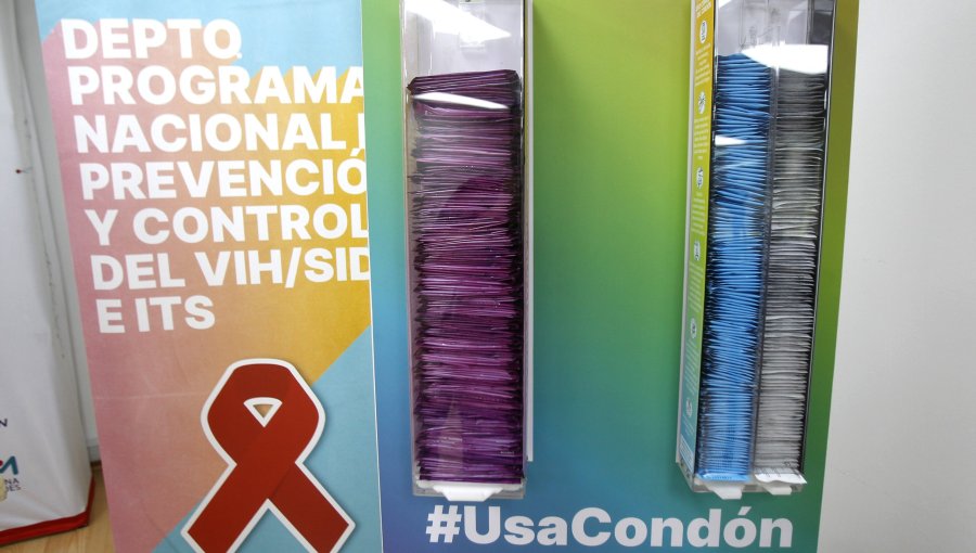 Instituto de Salud Pública afirma que casos de VIH en 2024 alcanzaron su nivel más bajo en casi una década