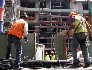 Chile enfrenta un alza sostenida en el precio de viviendas: se encuentra entre los países de la OCDE con mayor incremento
