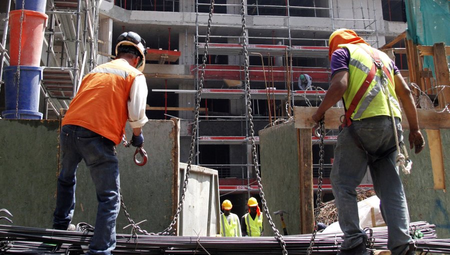 Chile enfrenta un alza sostenida en el precio de viviendas: se encuentra entre los países de la OCDE con mayor incremento
