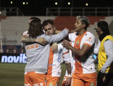 Cobresal se hizo fuerte de local y profundiza la crisis del colista D. Iquique en la Liga de Primera