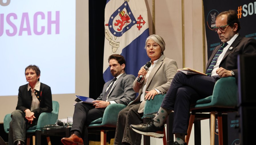 Jara y Tohá protagonizan duro cruce por el tema de la seguridad en nuevo debate del oficialismo