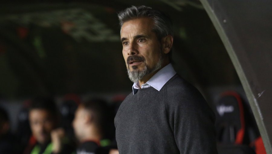 U. Española confirmó la llegada de Miguel Ramírez como nuevo entrenador en reemplazo de José Luis Sierra