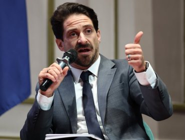 Winter dice que el discurso de campaña de Tohá manifiesta "una cierta nostalgia de los años 90"