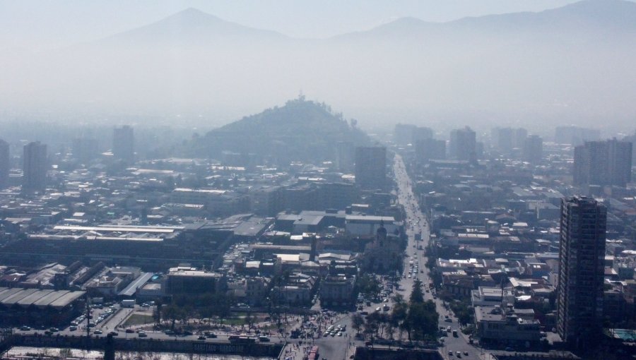 Por quinto día consecutivo: declaran alerta ambiental en la Región Metropolitana por acumulación de contaminantes