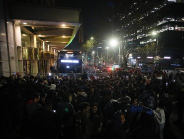 AFA acusa que la ANFP incumplió el protocolo de seguridad de la FIFA en la llegada de Argentina al país