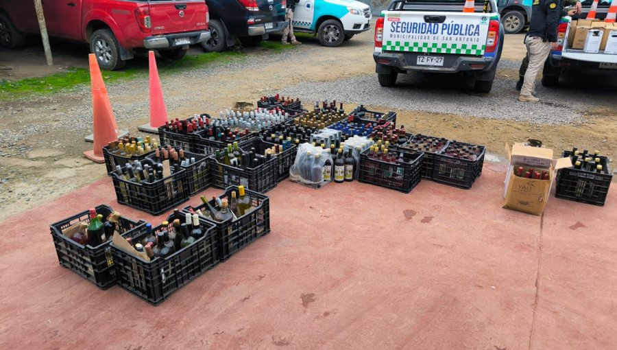 Incautan más de 9 mil botellas de alcohol en local sin permiso municipal en San Antonio