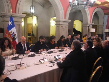 Comité político del oficialismo abrió puertas del palacio presidencial de Viña del Mar a la DC: "Chile nos necesita unidos"