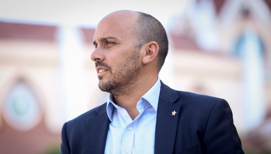 Diputado Longton acusa "desconexión" del Presidente Boric con la V Región tras Cuenta Pública: "Pareció una oda a sí mismo"