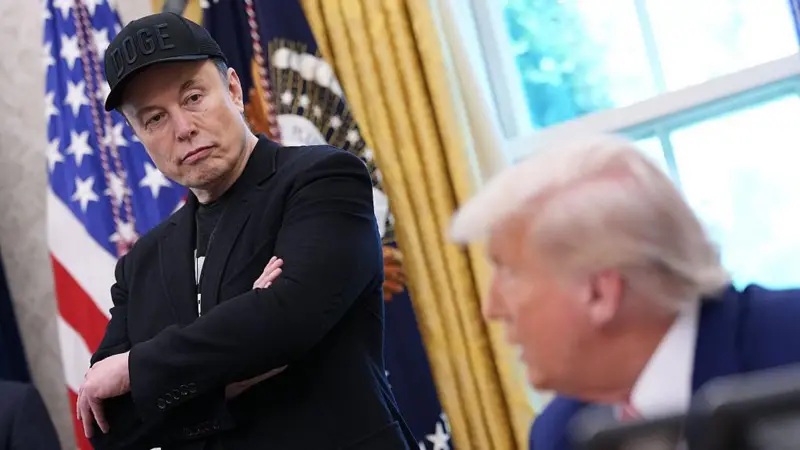 Musk y Trump inician una guerra en público: Multimillonario acusa que el Presidente "está en los archivos de Epstein"