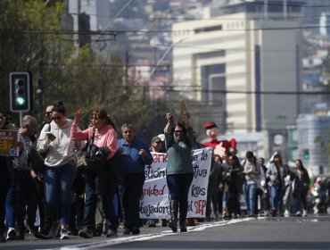 Horarios, recorridos y desvíos de tránsito: Todo lo que necesitas saber de la masiva marcha de los profesores en Valparaíso