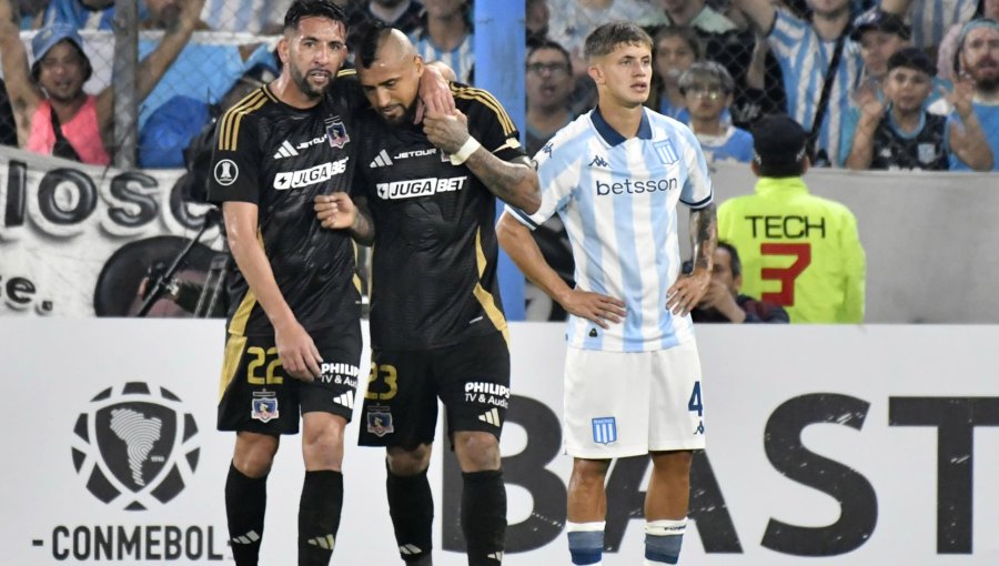 Colo-Colo recibió millonaria multa de Conmebol por incumplir una normativa en el partido ante Racing en Copa Libertadores